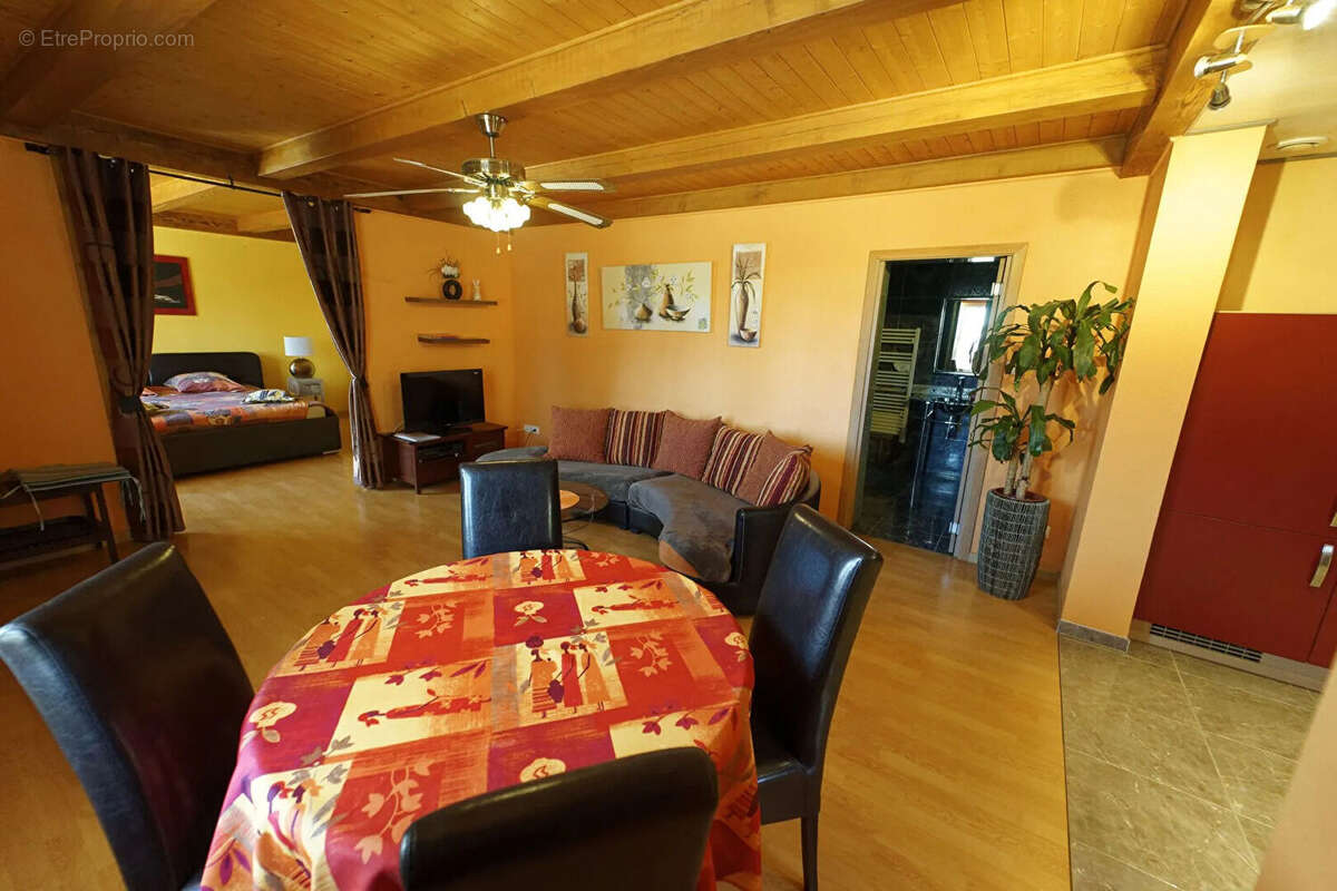 Maison à CHAMBLEY-BUSSIERES