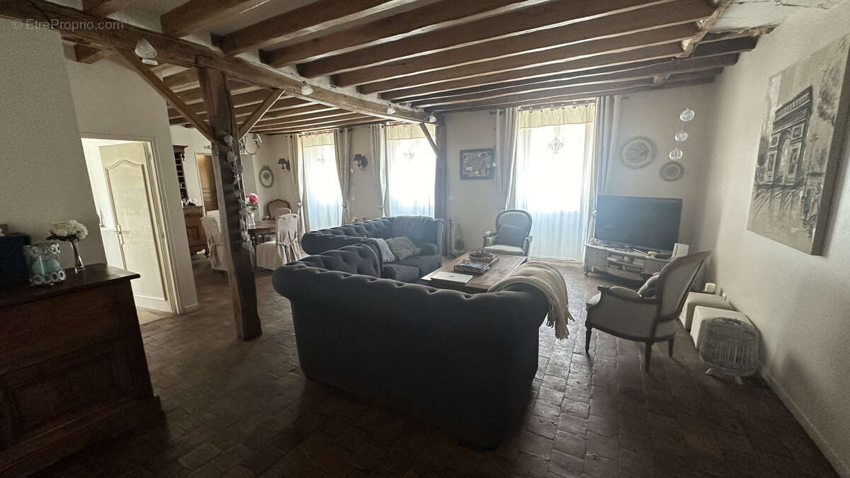 Maison à MAROLLES-EN-HUREPOIX