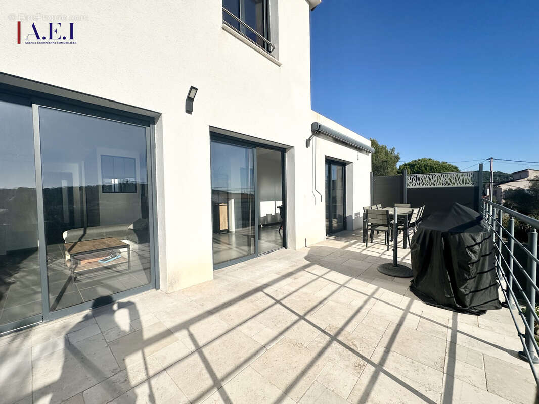 Maison à SANARY-SUR-MER