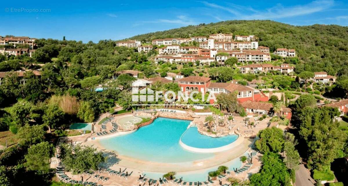 Appartement à GRIMAUD