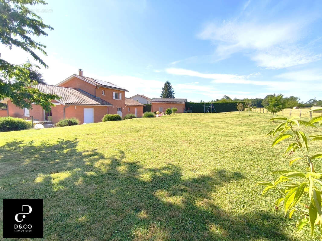 Maison à CORCELLES-EN-BEAUJOLAIS