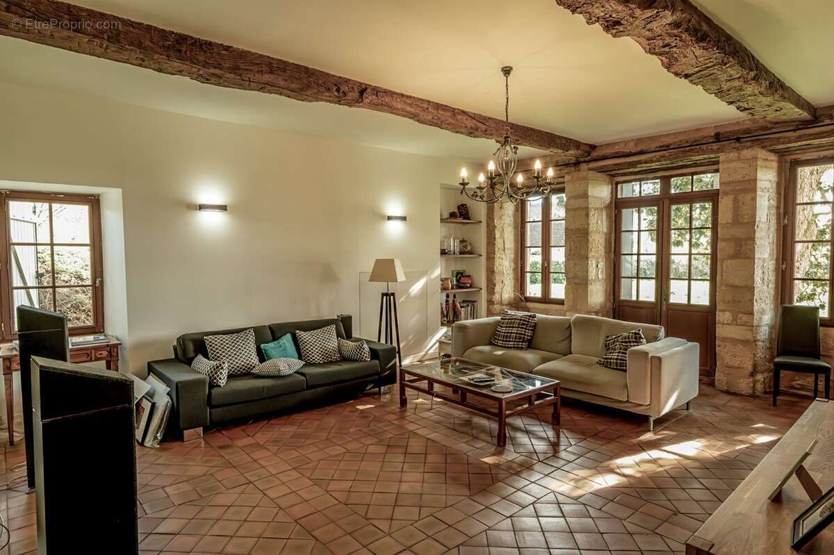 Domaine d'exception en pierre niché au coeur de 2,2 hectares - photo 8