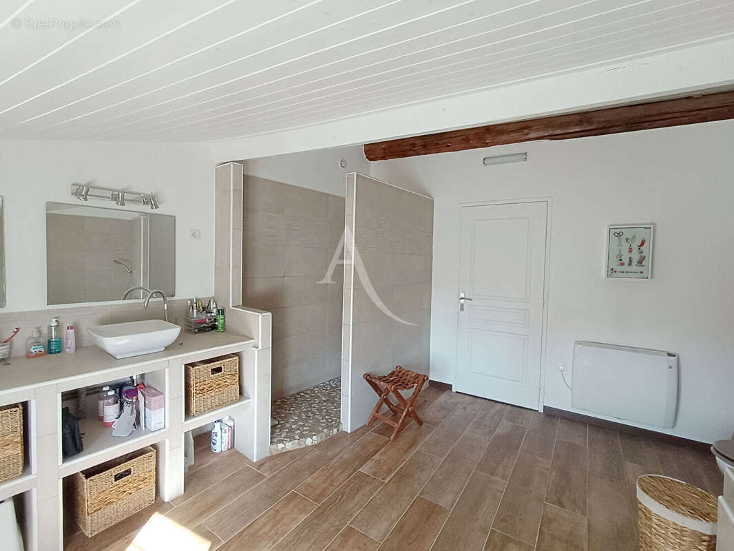 Maison à PONT-DU-CHATEAU