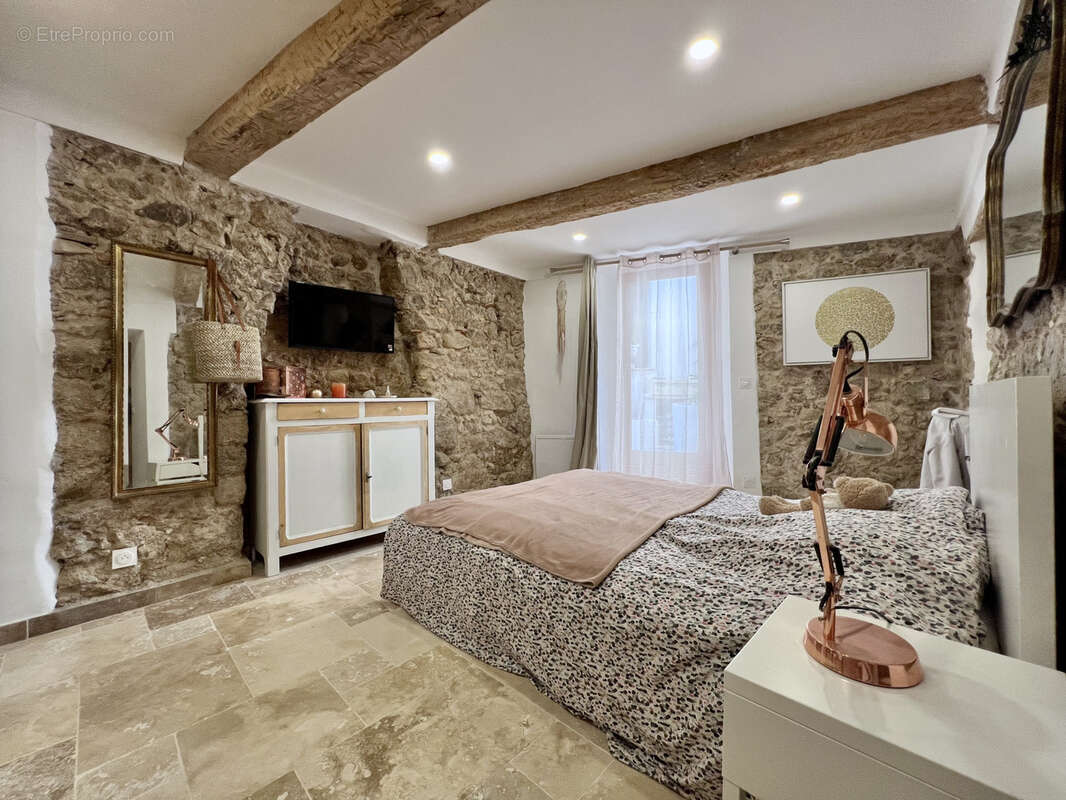 Maison à PLAN-DE-LA-TOUR