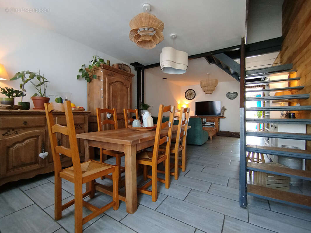 Maison montescourt lizerolles 7 pièces 93 m² - photo 2