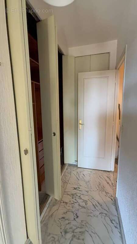 Appartement à VENCE