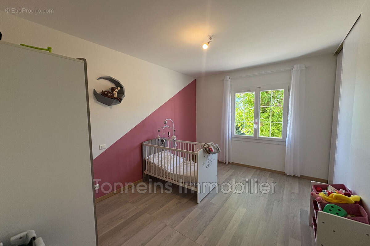 Maison 114 m² à Tonneins  - photo 8