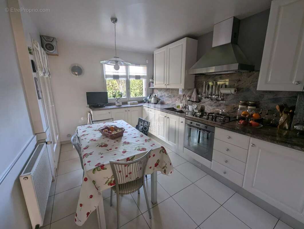 Maison à ECHIROLLES