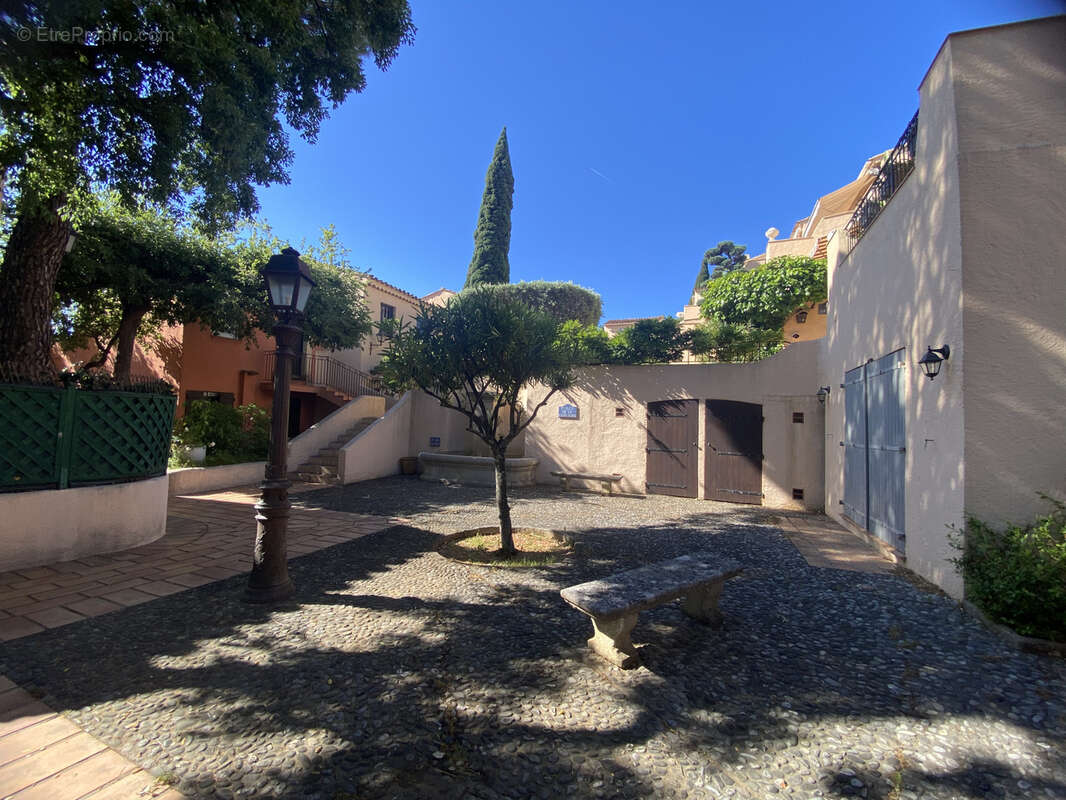 Appartement à GRIMAUD