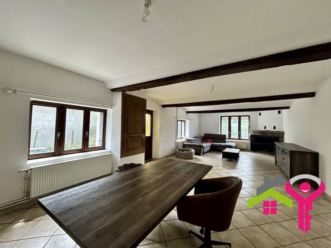 Maison 175 m² à Forest-En-Cambresis  - photo 2