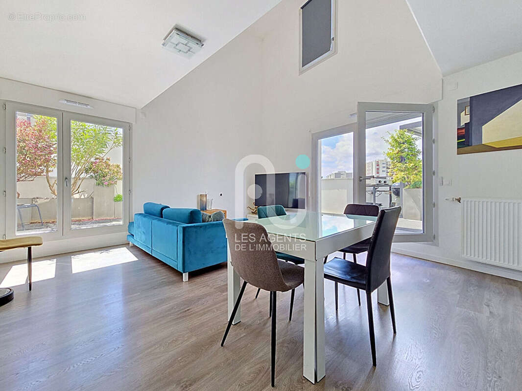 Appartement à ASNIERES-SUR-SEINE