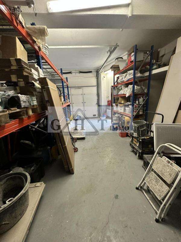 Commerce à BRIE-COMTE-ROBERT