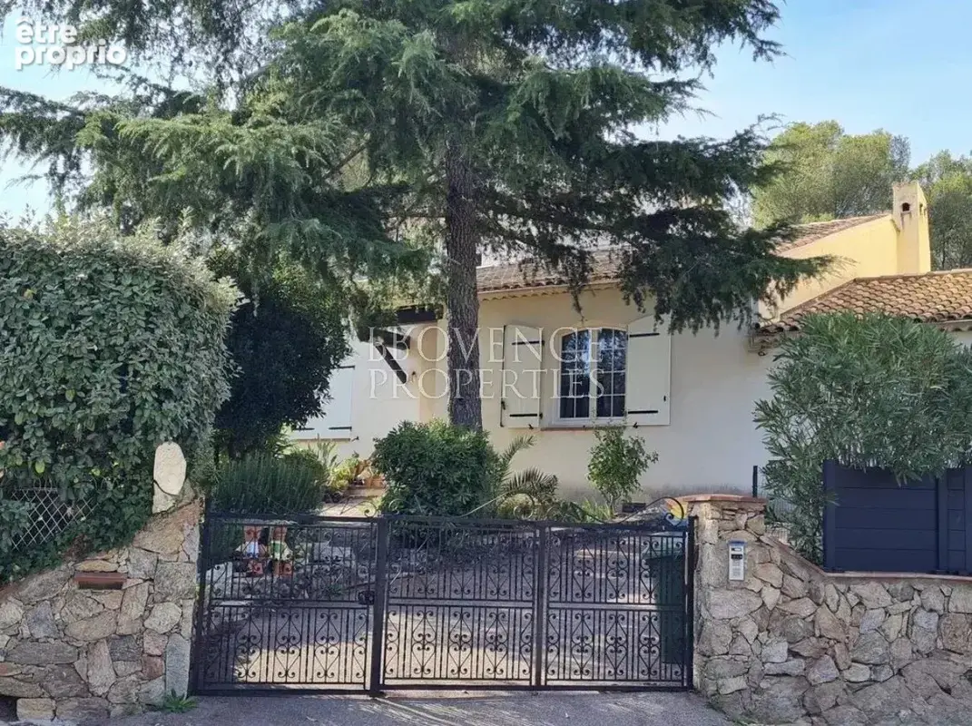 Maison à FREJUS