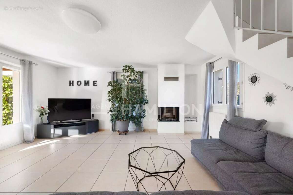 Maison à LE ROURET