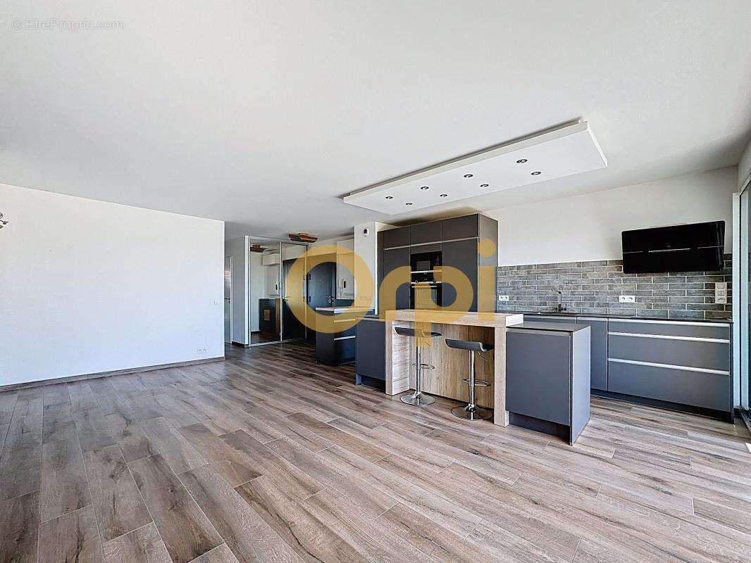 Appartement à FREJUS