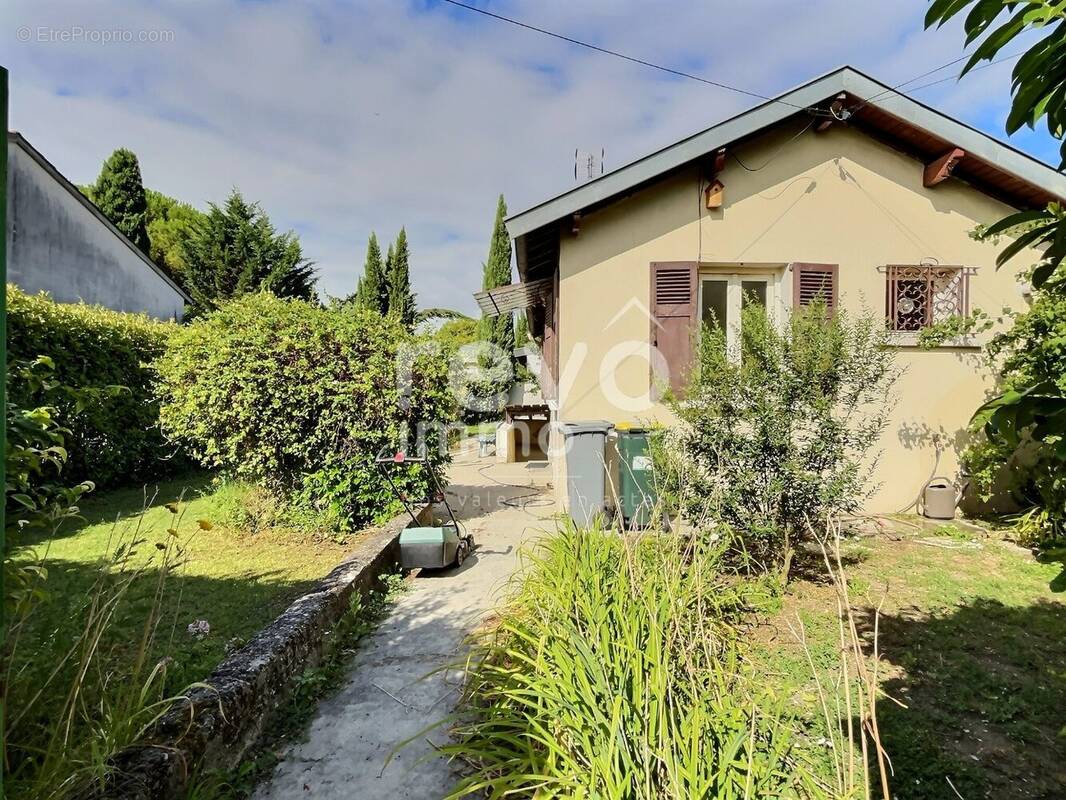 Maison à VAULX-EN-VELIN