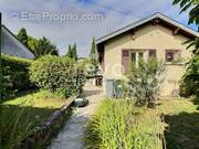 Maison à VAULX-EN-VELIN