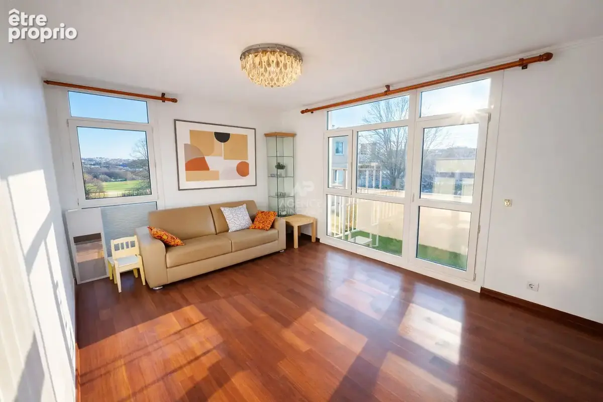 Photo Appartement à Maisons-Laffitte au prix de 263 750€
