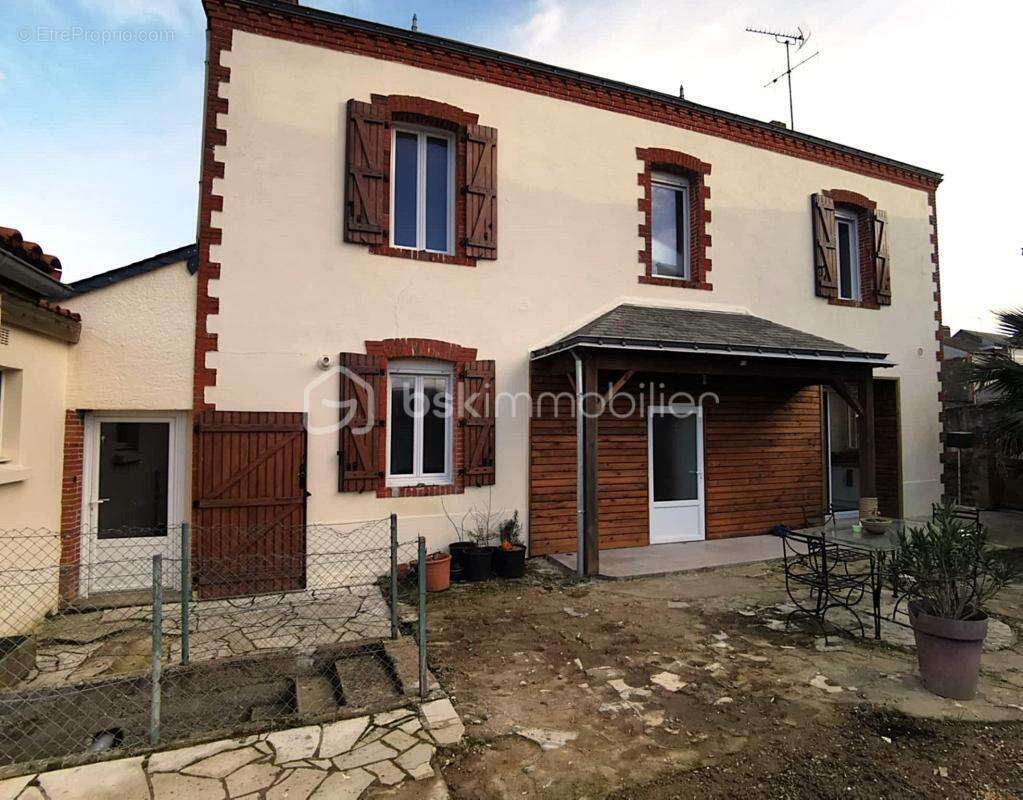 Maison à CHEMILLE