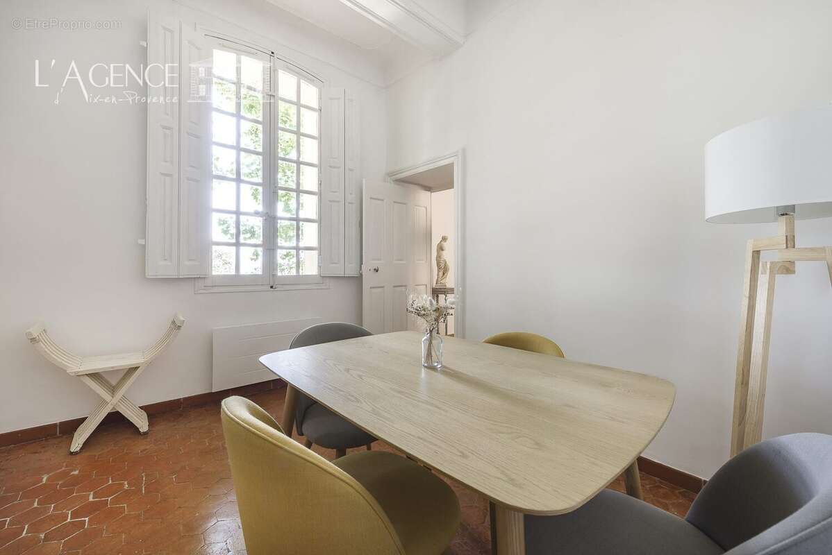 Appartement à AIX-EN-PROVENCE