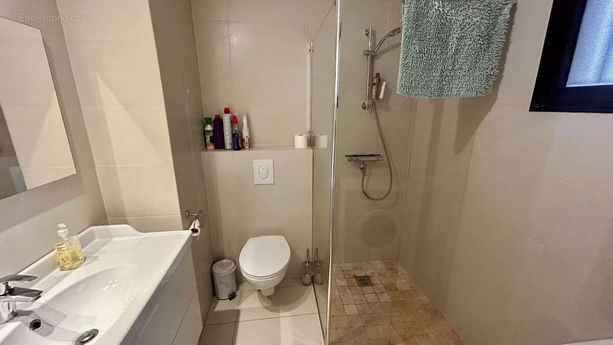 Appartement à MOUGINS