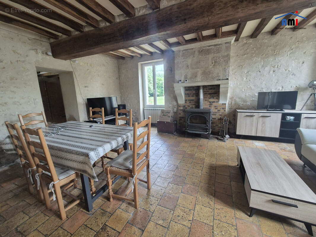 Maison à REMALARD