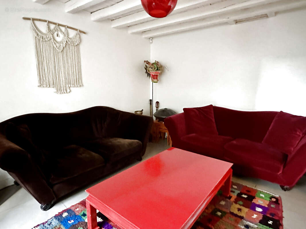 Maison à CHARLY