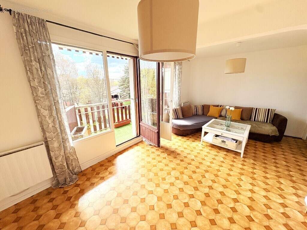 Appartement à CRAN-GEVRIER