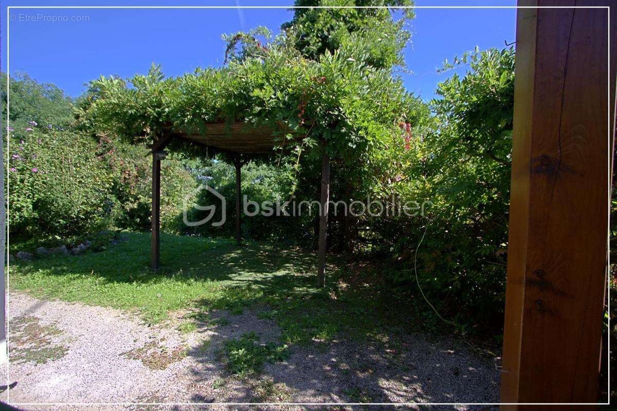 Maison à LE PONT-DE-BEAUVOISIN