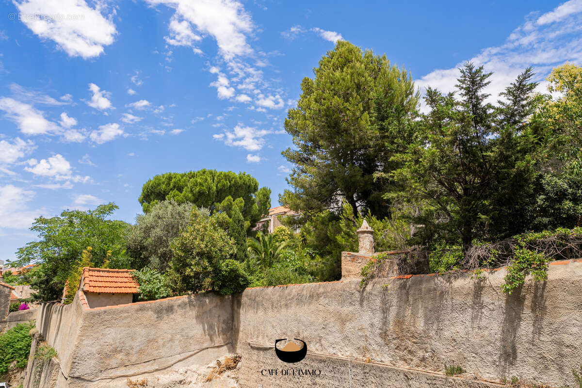 Appartement à MARSEILLE-7E