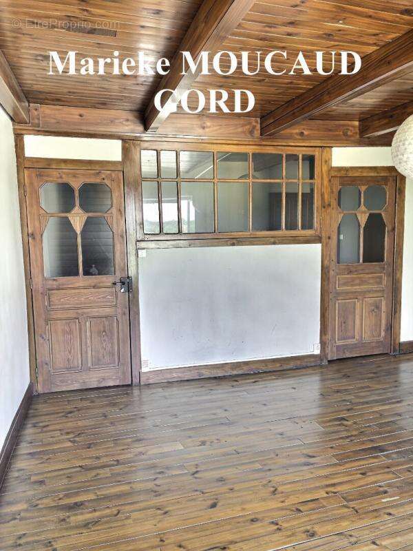 TIRANGES 43530 Belle maison de village 102m² 3 chambres, cour et garage 96 000 - photo 5