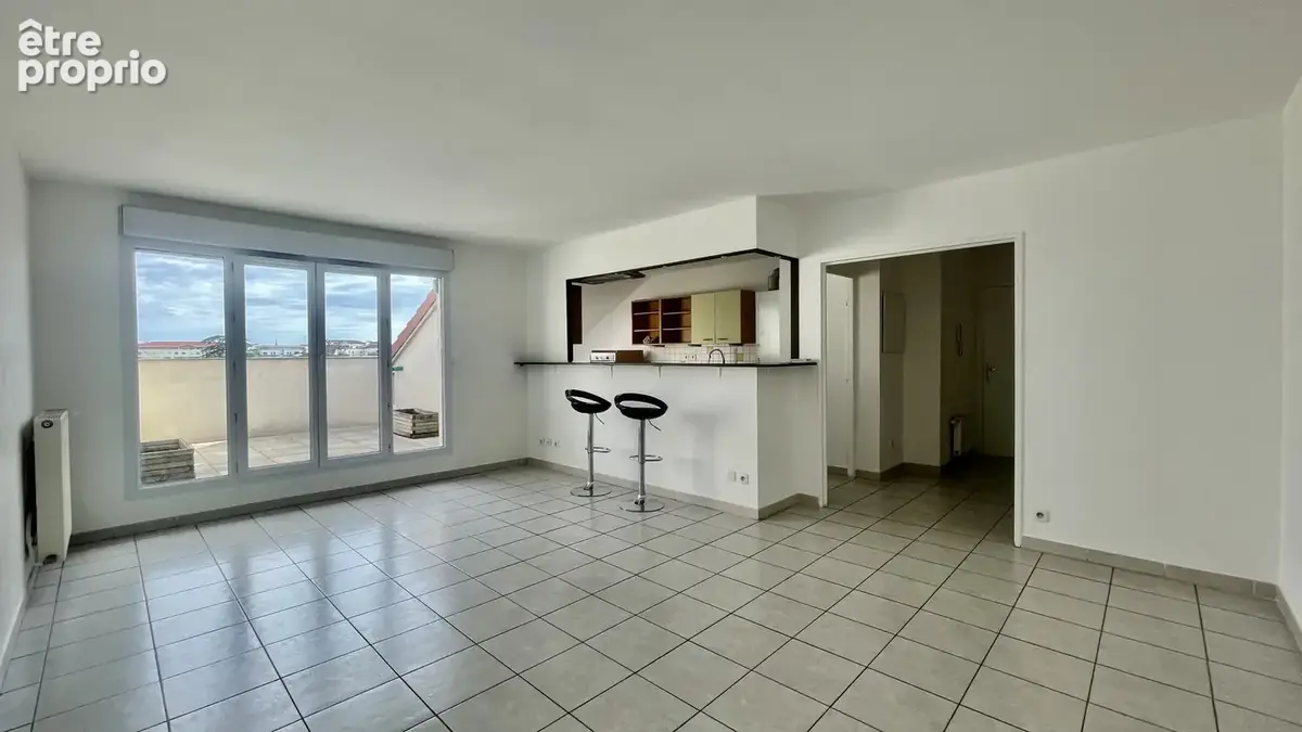 Spacieux type 3 / cave + poss garage en sus - photo 3