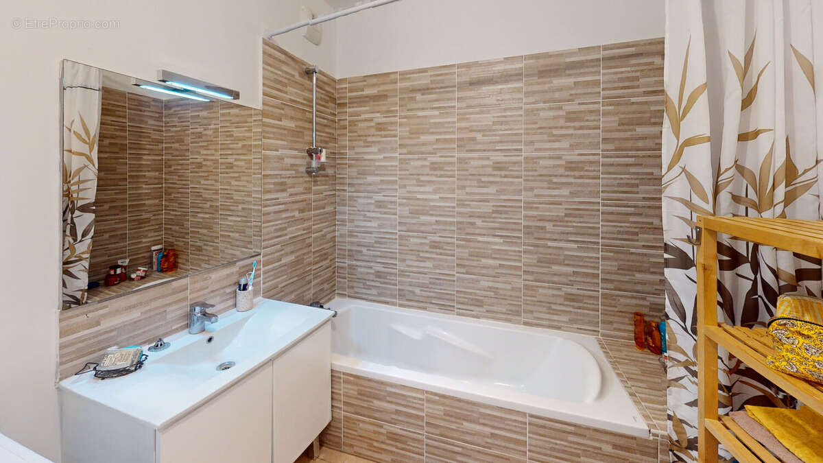 Appartement à IVRY-SUR-SEINE