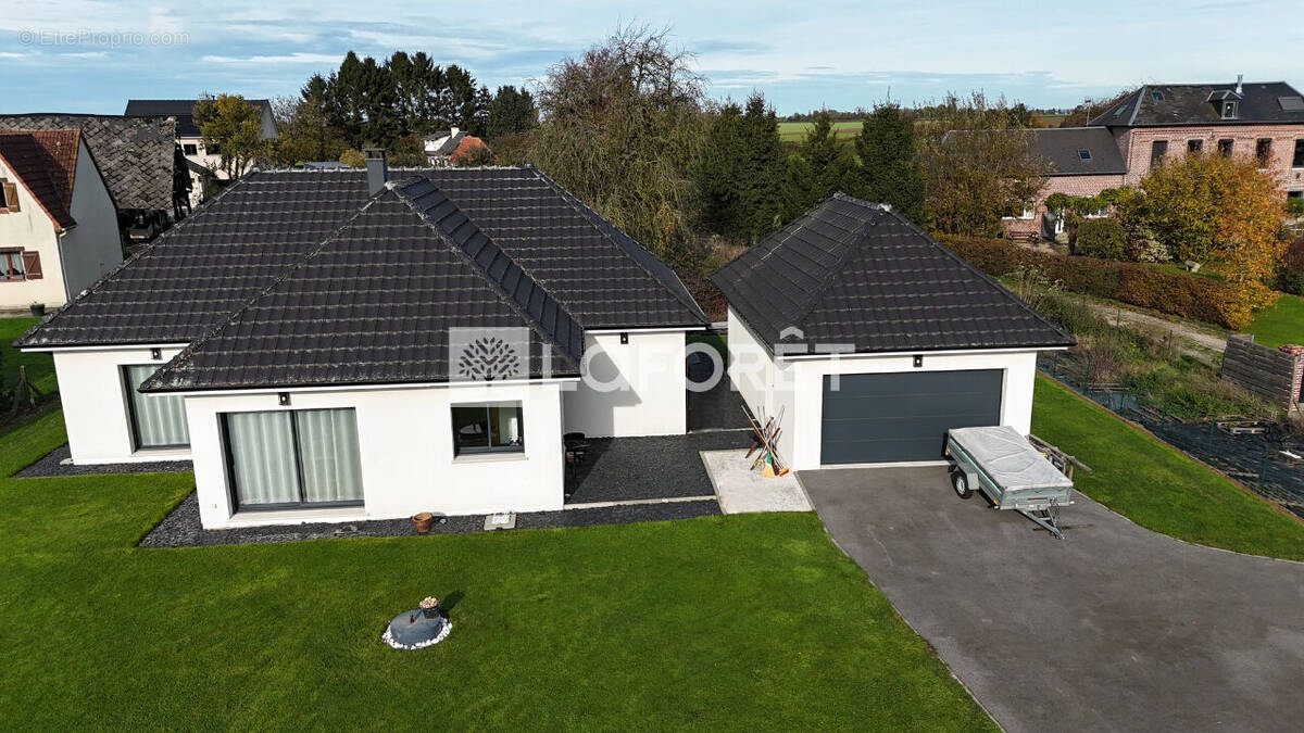 Maison à SAINT-JACQUES-SUR-DARNETAL