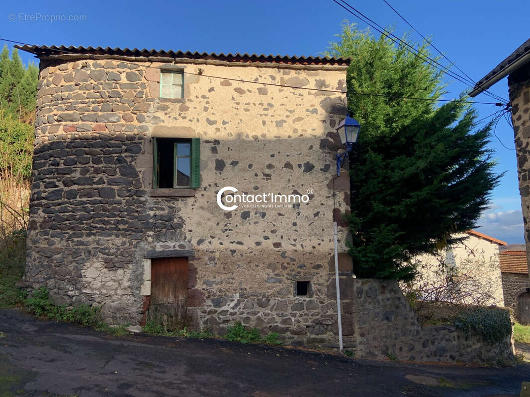 Maison à TOURZEL-RONZIERES