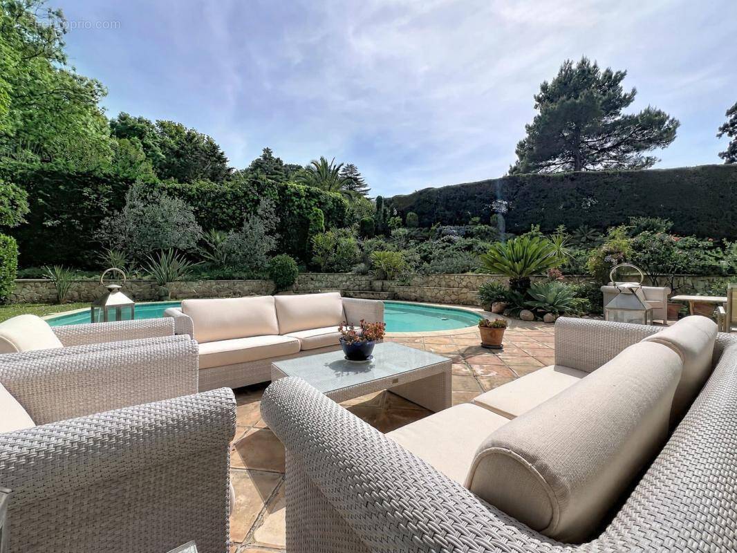 Maison à MOUGINS
