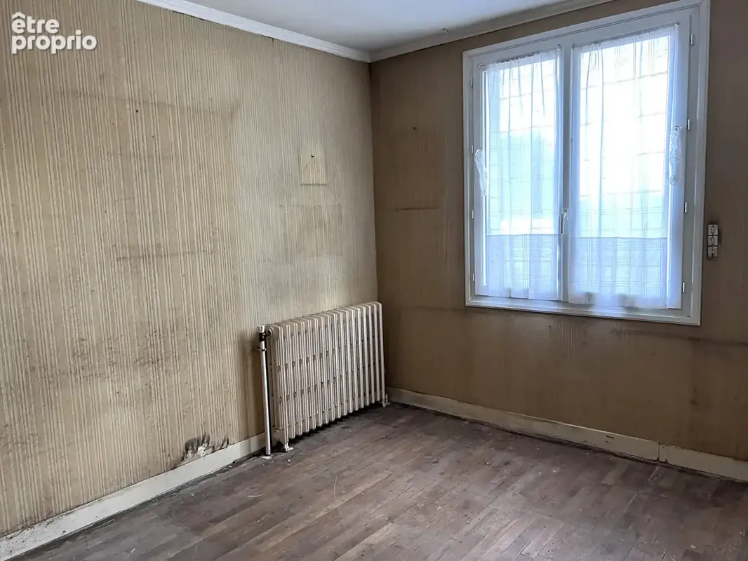 Maison à vendre à Saint-Ouen-les-Vignes : un petit coin de paradis à rénover ! - photo 5