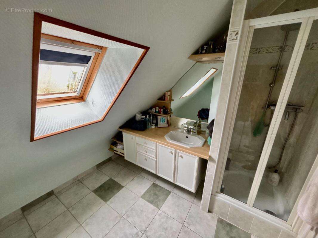 Maison à LE VAL-SAINT-PERE