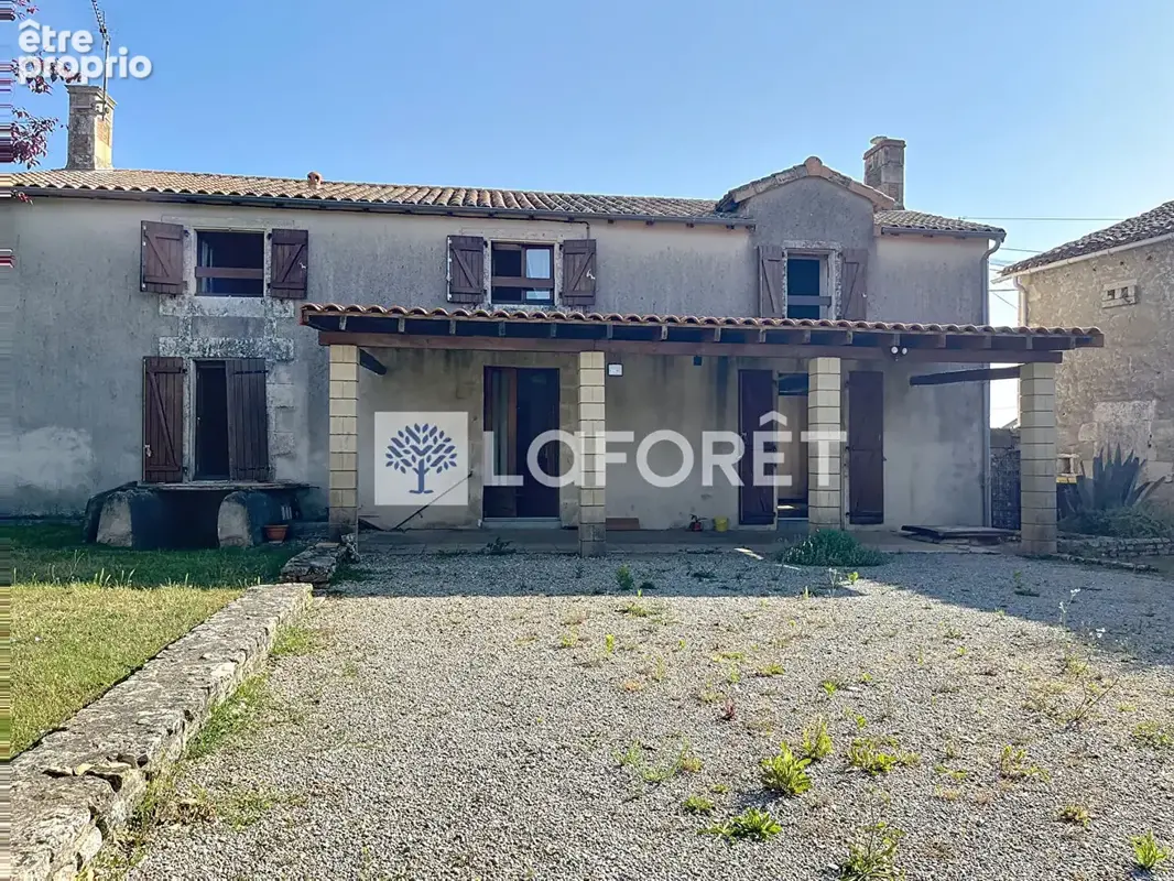 À vendre - Charmante maison en pierre à Maillé, entre Parthenay et Poitiers - photo 1