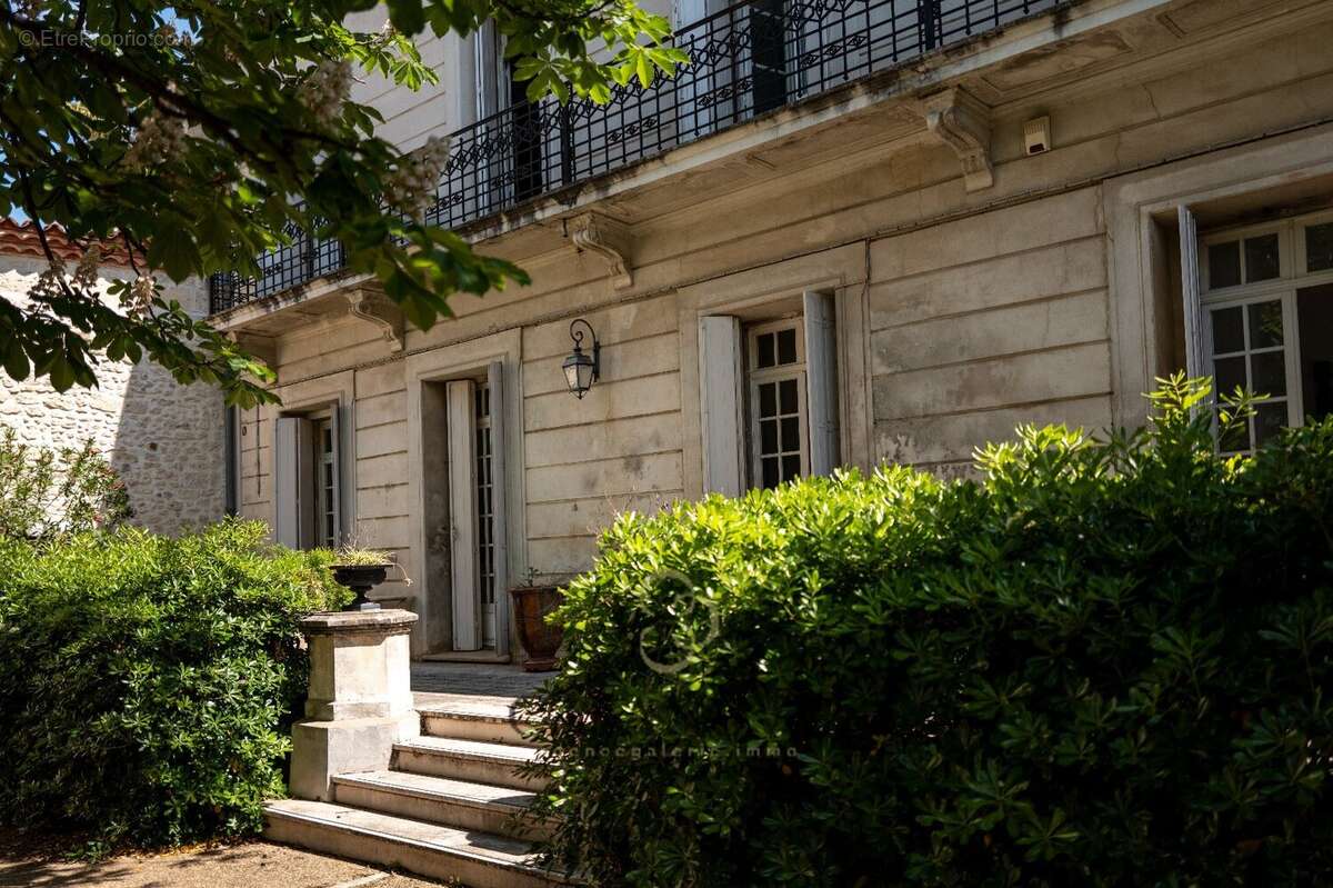 Maison à MAUGUIO