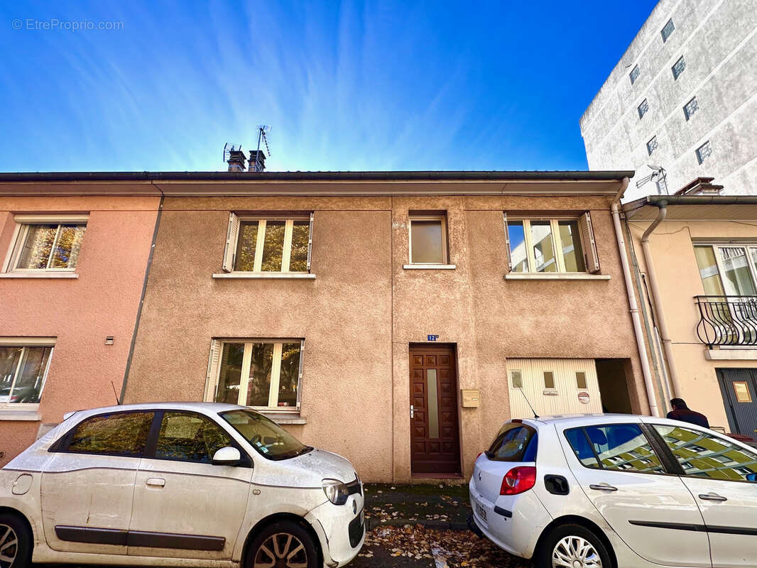 Maison familiale de 119 m2 avec garage et jardin - photo 2