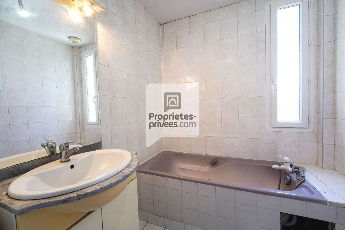 Appartement à LA TRONCHE