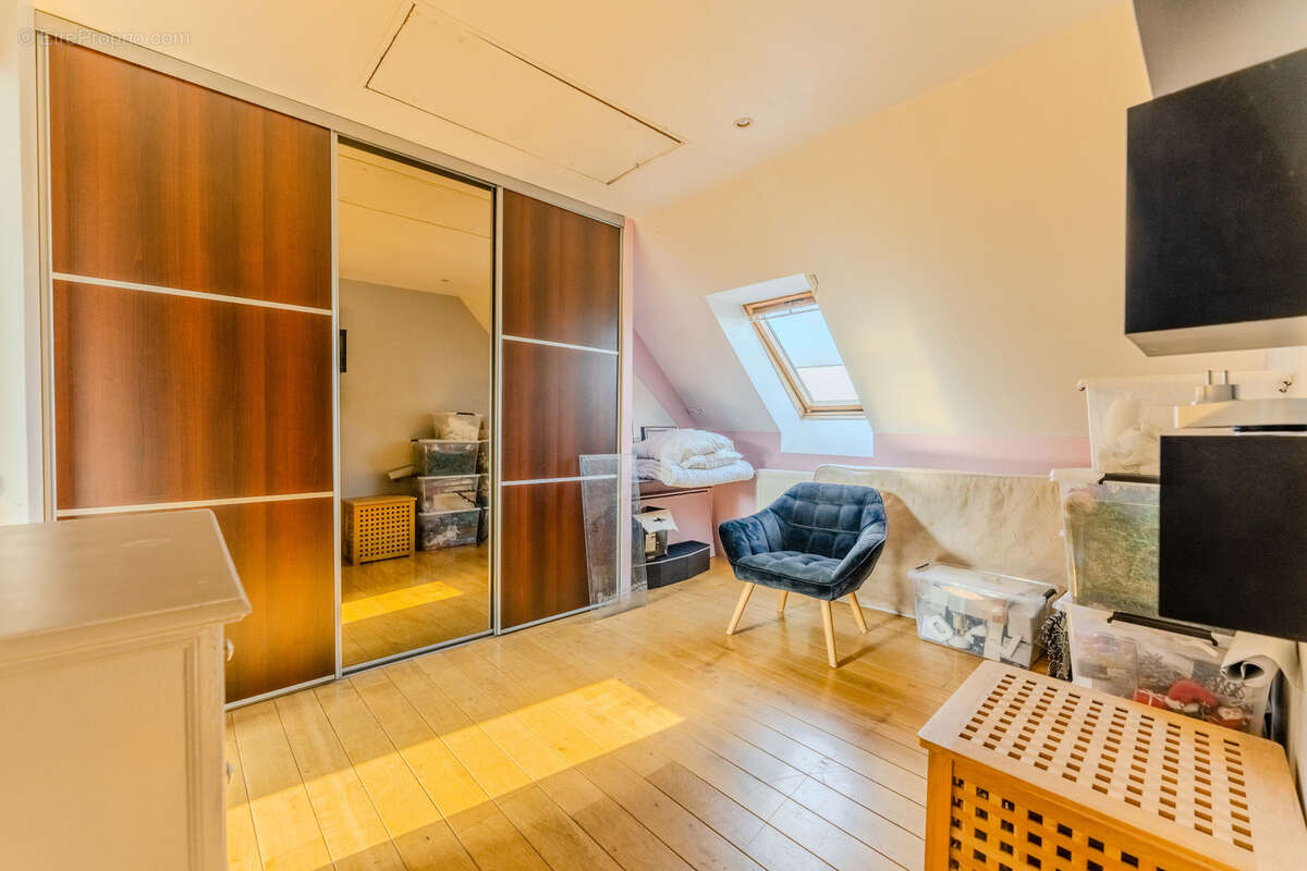Maison semi plain-pied offrant de beaux volumes ! - photo 15