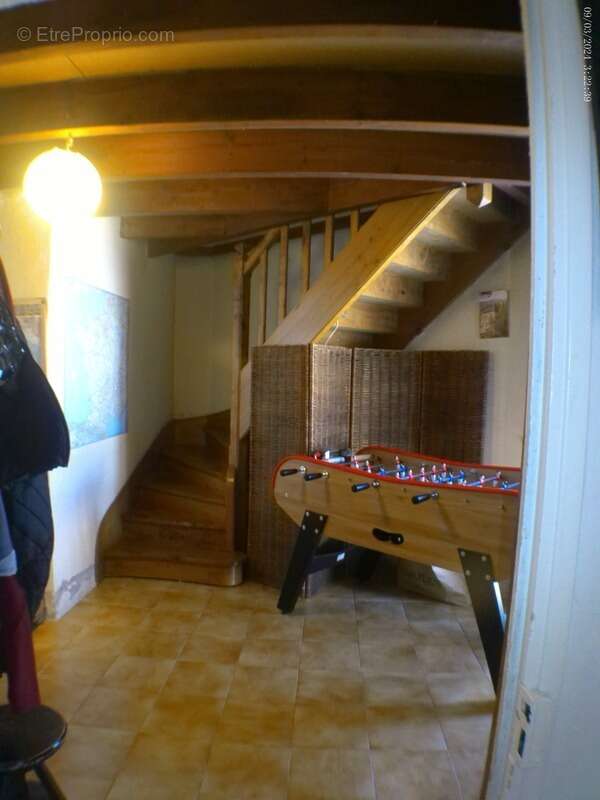 CHATEAUBERNARD A Vendre Maison 8 Pièces avec Studio 2 Pièces - photo 16