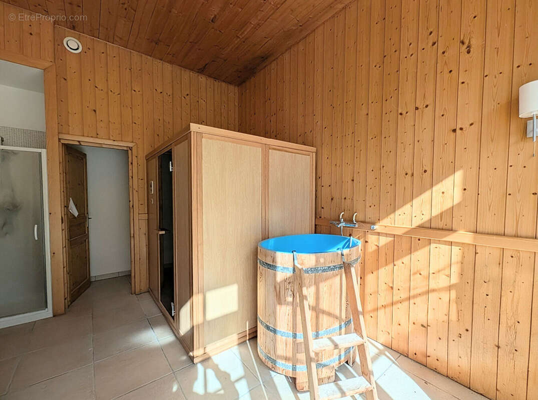 Maison à VALLIERES-LES-GRANDES