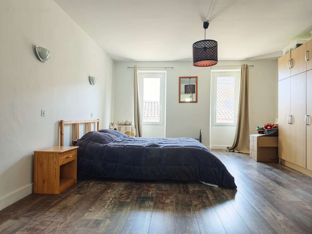 Maison à CHATEAUNEUF-SUR-CHARENTE