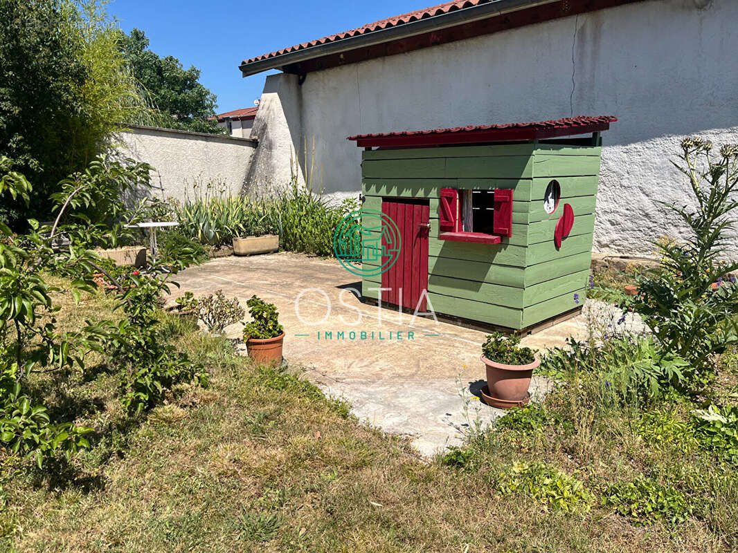 Maison à SAINT-MARTIN-LA-PLAINE