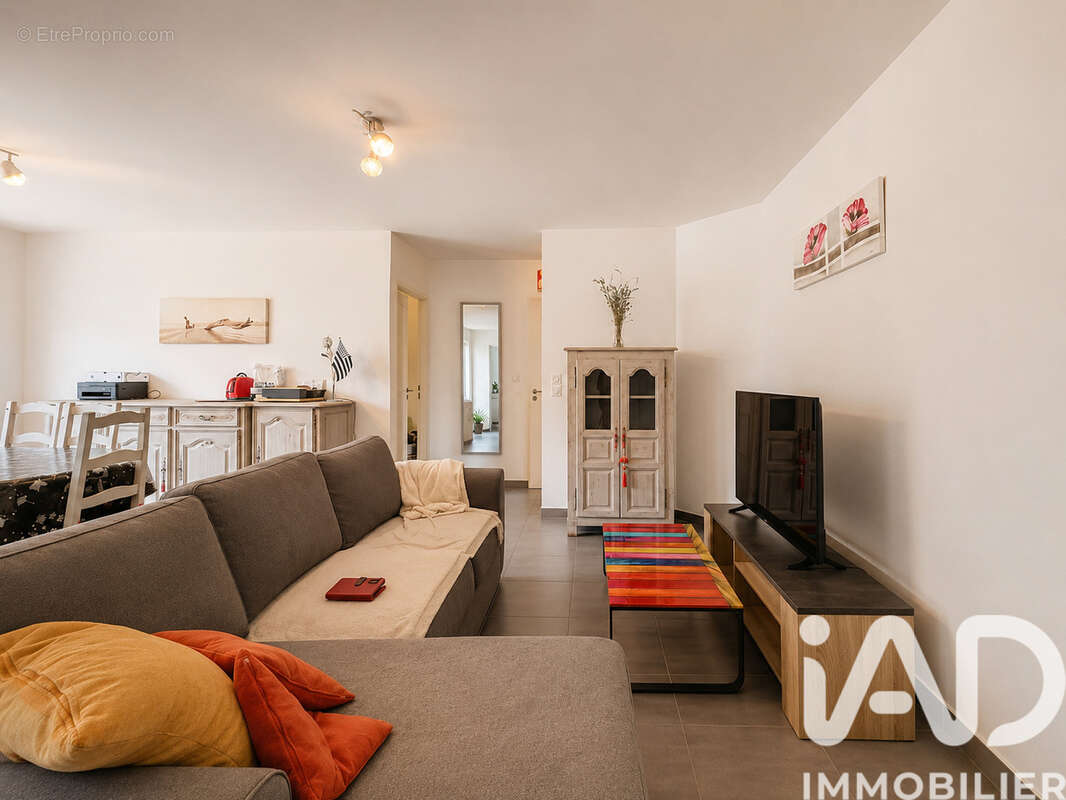 Maison 89 m² à Saint-Sauveur-D'aunis  - photo 2