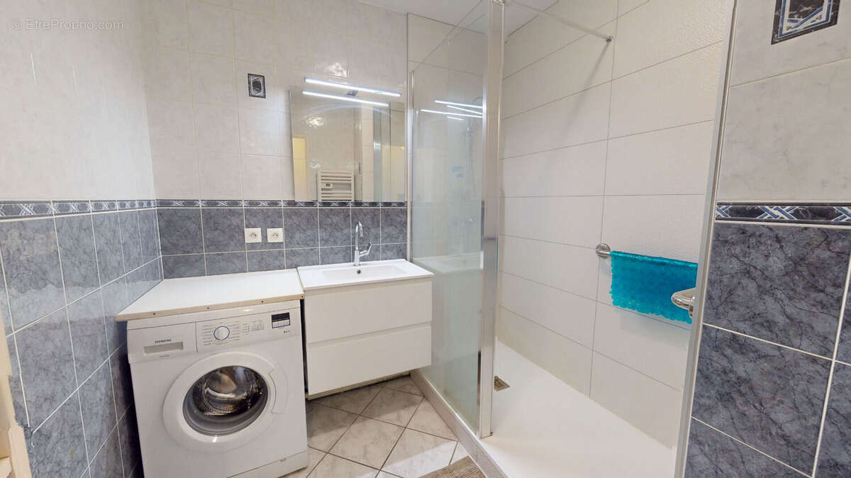 Appartement à SAINT-MARTIN-D&#039;HERES