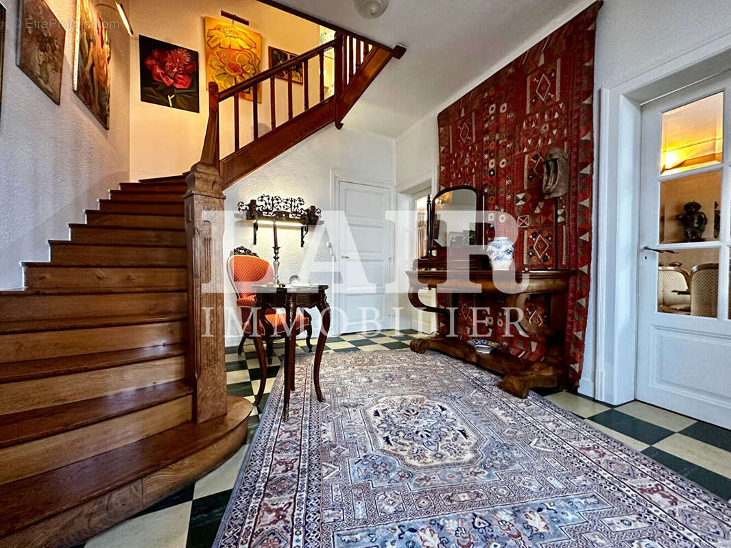 Maison à LE MELE-SUR-SARTHE